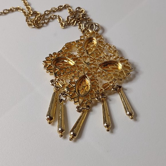 24.75 Inch Gold Tone Pendant Necklace - Picture 6 of 7